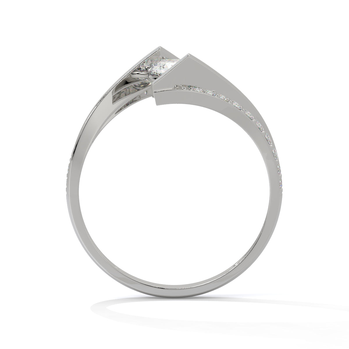 Eternal Embrace – Dual-Tone Diamond Ring